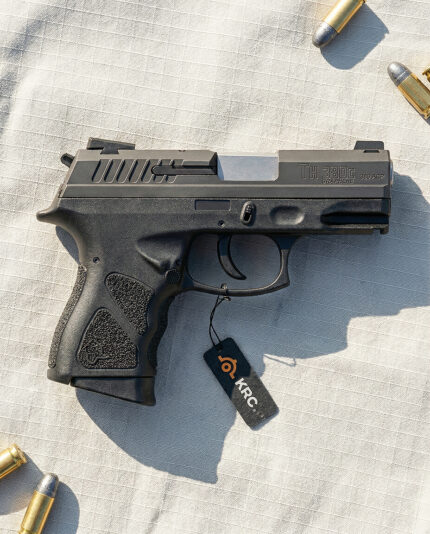 Pistola Taurus TH380C + Rifle CBC Bolt Action 8122 Cal .22 LR