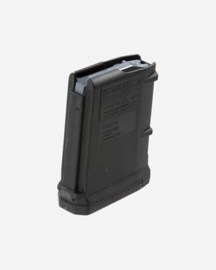 Carregador Magpul AR/M4 Gen M3 10 munições visto de trás, aba de trava lateral e texto do fabricante em relevo